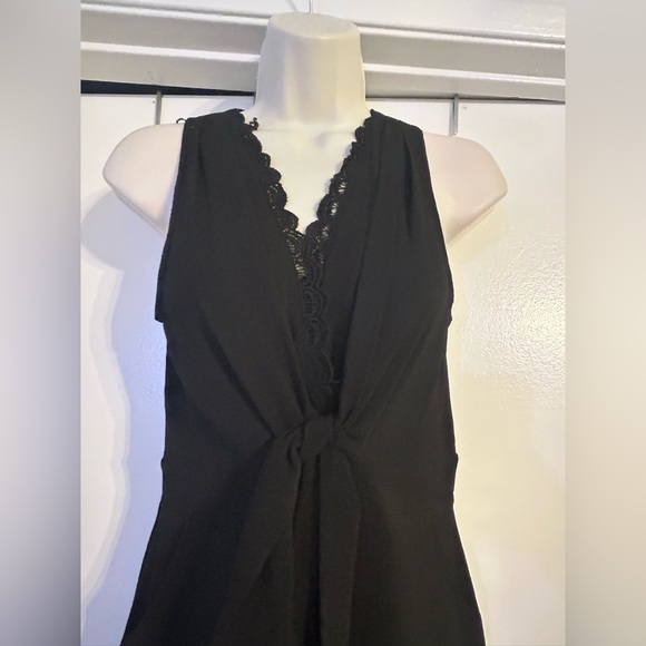 no frills Black Lace Trim Romper - Picture 3 of 9